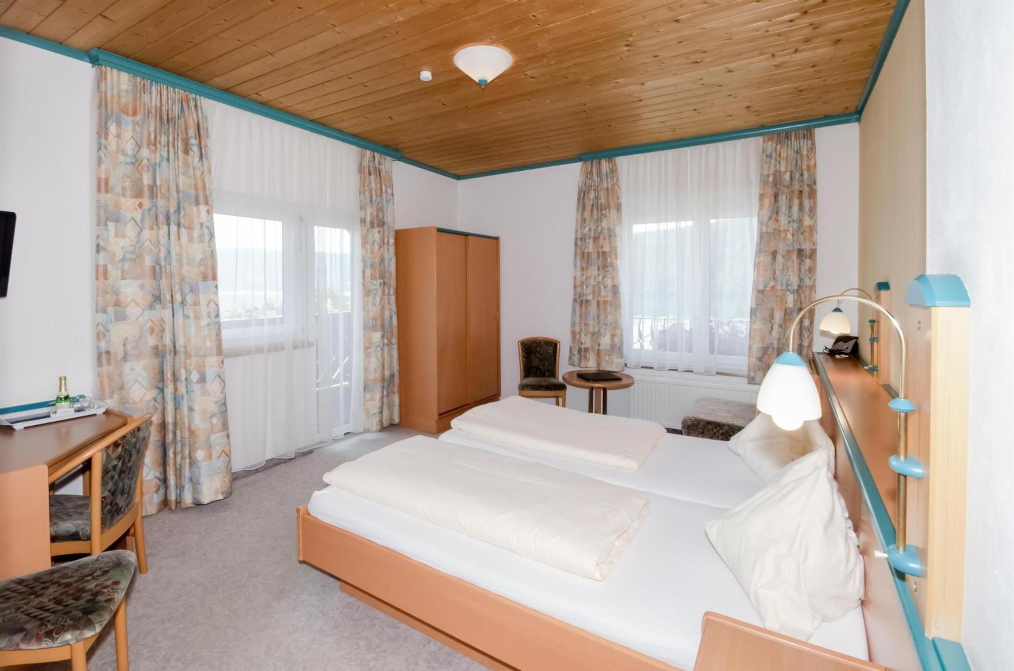 Familienhotel Steindl Millstatt Exterior photo